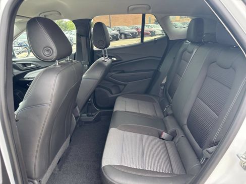Used 2025 Kia K4 FWD image 24