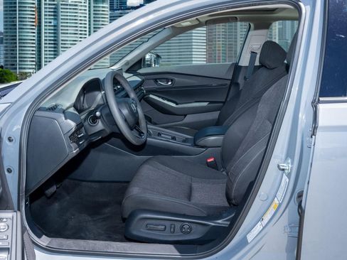 Certified 2025 Honda Accord SE image 17