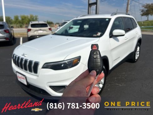 Used 2019 Jeep Cherokee Latitude w/ Popular Appearance Group image 47