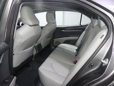 Used 2024 Toyota Camry SE w/ Cold Weather Package FWD image 27