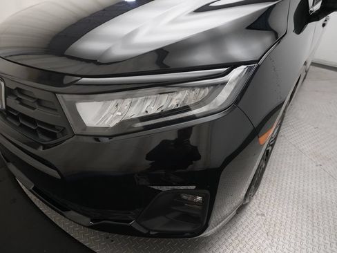 Used 2025 Honda Odyssey Sport-L image 24