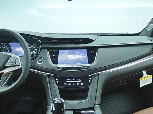 New 2025 Cadillac XT5 Premium Luxury w/ Technology Package image 10