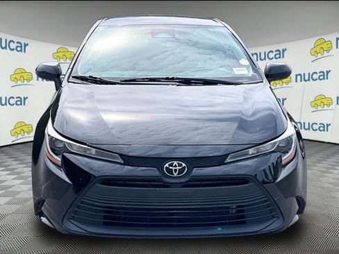 Used 2024 Toyota Corolla LE FWD image 2