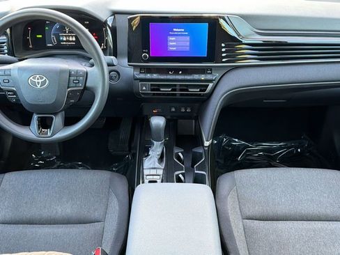 Certified 2025 Toyota Camry LE image 36