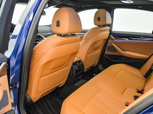 Certified 2022 BMW 530e w/ Premium Package image 20