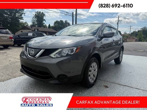 Used 2019 Nissan Rogue Sport S FWD image 1