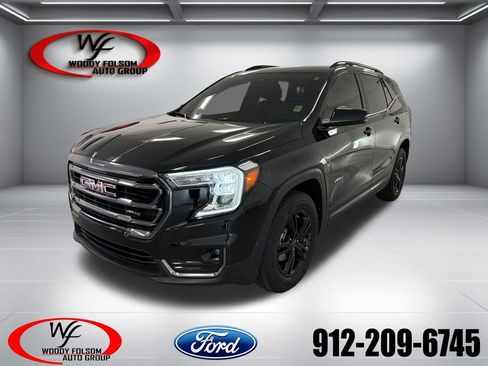 Used 2024 GMC Terrain AT4 w/ Infotainment Package II AWD/4WD image 1