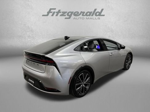 Used 2024 Toyota Prius XLE image 8