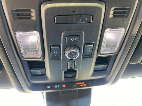 Used 2023 Chevrolet Tahoe Premier image 39