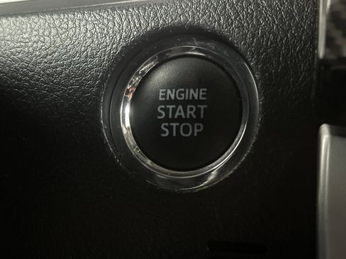 Used 2022 Toyota 4Runner SR5 Premium w/ Moonroof Package image 33