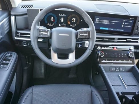 Used 2025 Hyundai Santa Fe SEL FWD image 19