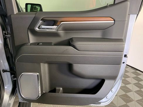 Used 2025 GMC Sierra 1500 Denali w/ Technology Package image 29