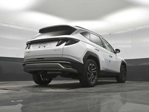 New 2026 Hyundai Tucson Limited AWD/4WD image 38