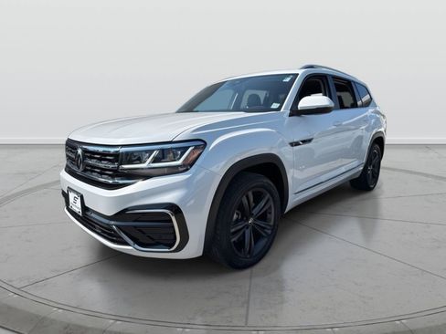 Used 2022 Volkswagen Atlas SEL R-Line image 3