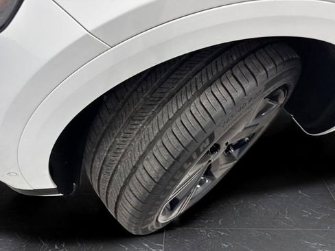 Used 2025 Genesis GV80 2.5T Prestige image 40