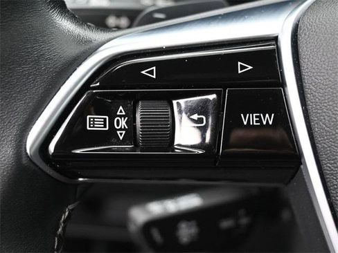 Used 2023 Audi A6 Premium Plus w/ Premium Plus Package image 18