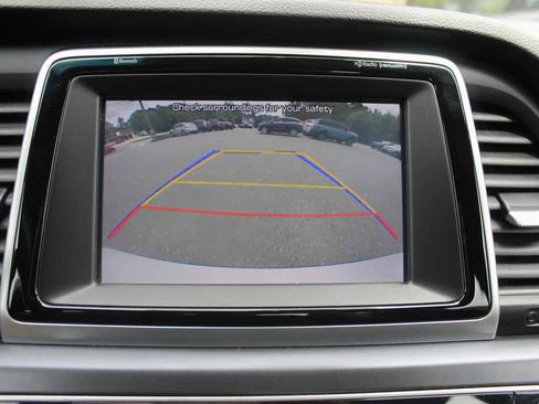 Used 2018 Hyundai Sonata Sport w/ Tech Package 05 FWD image 21