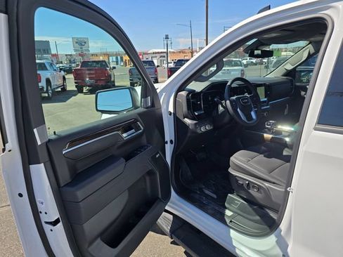 New 2026 GMC Sierra 1500 Elevation w/ Elevation Premium Package AWD/4WD image 19