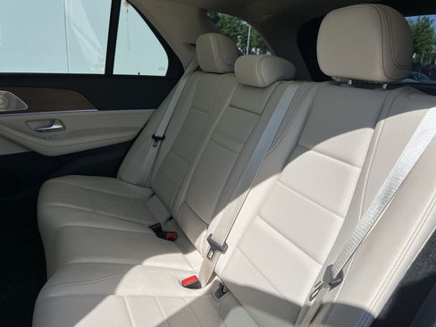 Used 2022 Mercedes-Benz GLE 350 4MATIC image 33