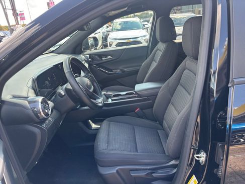 Used 2025 Chevrolet Equinox LT FWD image 27