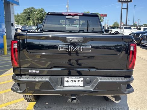 New 2026 GMC Sierra 2500 Denali w/ Denali Reserve Package AWD/4WD image 4