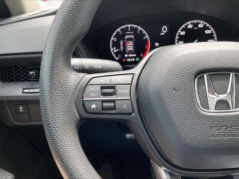 Used 2025 Honda CR-V LX image 23