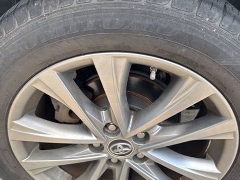 Used 2016 Toyota RAV4 Limited w/ Advanced Technology Package FWD image 19