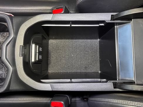 Used 2019 Toyota RAV4 XLE Premium AWD/4WD image 35