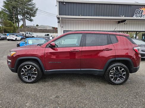 Used 2020 Jeep Compass Sport image 11