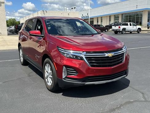 Certified 2024 Chevrolet Equinox LT FWD image 2