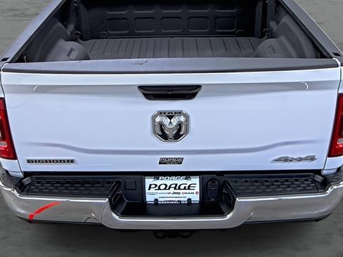 Used 2024 RAM 2500 Big Horn w/ Safety Group image 11