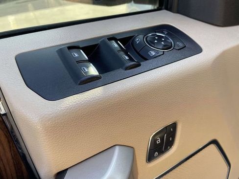 Used 2015 Ford F150 Lariat w/ Equipment Group 502A Luxury image 17