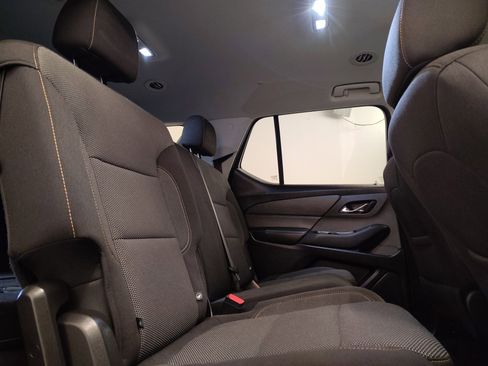 Used 2019 Chevrolet Traverse LT image 28