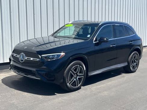 Used 2026 Mercedes-Benz GLC 300 image 1