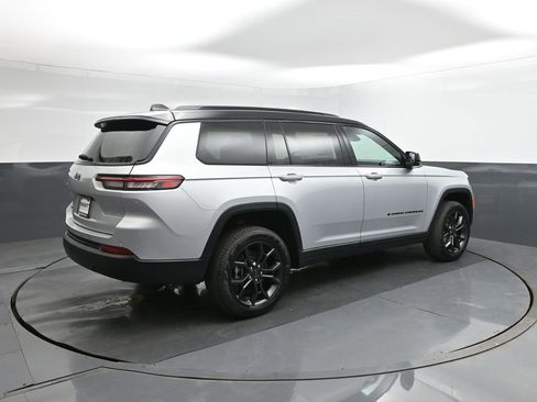 New 2025 Jeep Grand Cherokee L Limited image 11