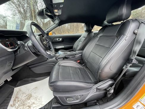 Used 2018 Ford Mustang GT Premium w/ Equipment Group 401A image 19