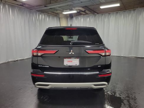 Used 2022 Mitsubishi Outlander SE AWD/4WD image 7