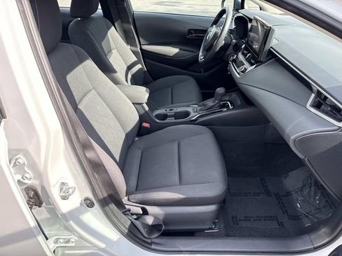 Used 2024 Toyota Corolla LE image 9