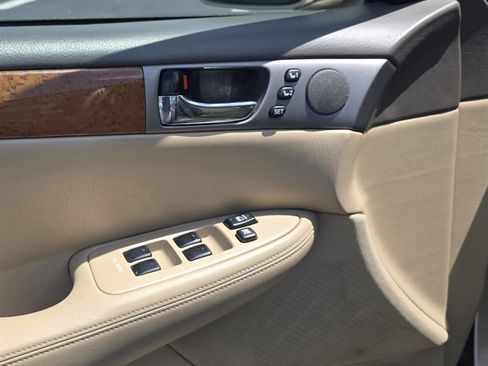 Used 2006 Lexus ES 330 FWD image 16