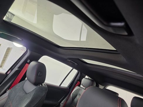 New 2026 Mercedes-Benz GLB 35 AMG 4MATIC image 9