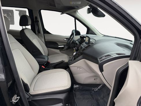 Used 2019 Ford Transit Connect XLT image 19