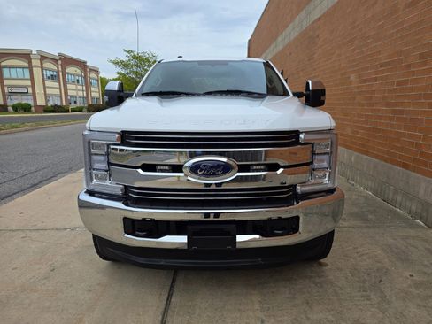 Used 2017 Ford F250 XLT AWD/4WD image 2