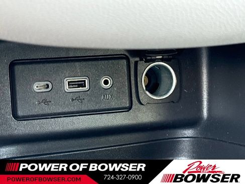 Used 2022 Chevrolet Equinox LT AWD/4WD image 18