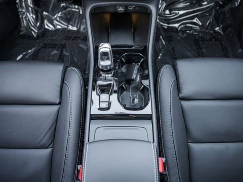 New 2026 Volvo XC40 B5 Plus w/ Protection Package Premier image 28