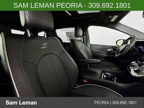 New 2026 Chrysler Pacifica Limited w/ S Appearance Package AWD/4WD image 30