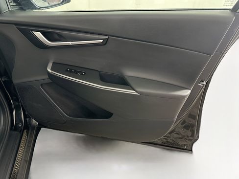 Used 2024 Kia EV6 Light image 31