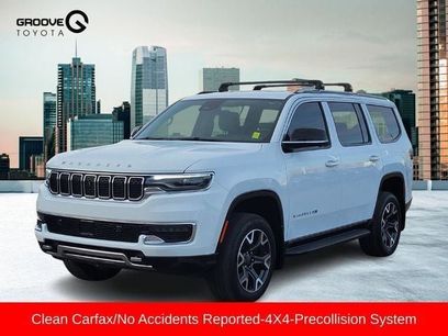 Used 2023 Jeep Wagoneer Series III w/ Rear Seat Video Group 1