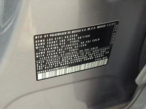 Certified 2022 Volkswagen Tiguan SE R-Line image 27