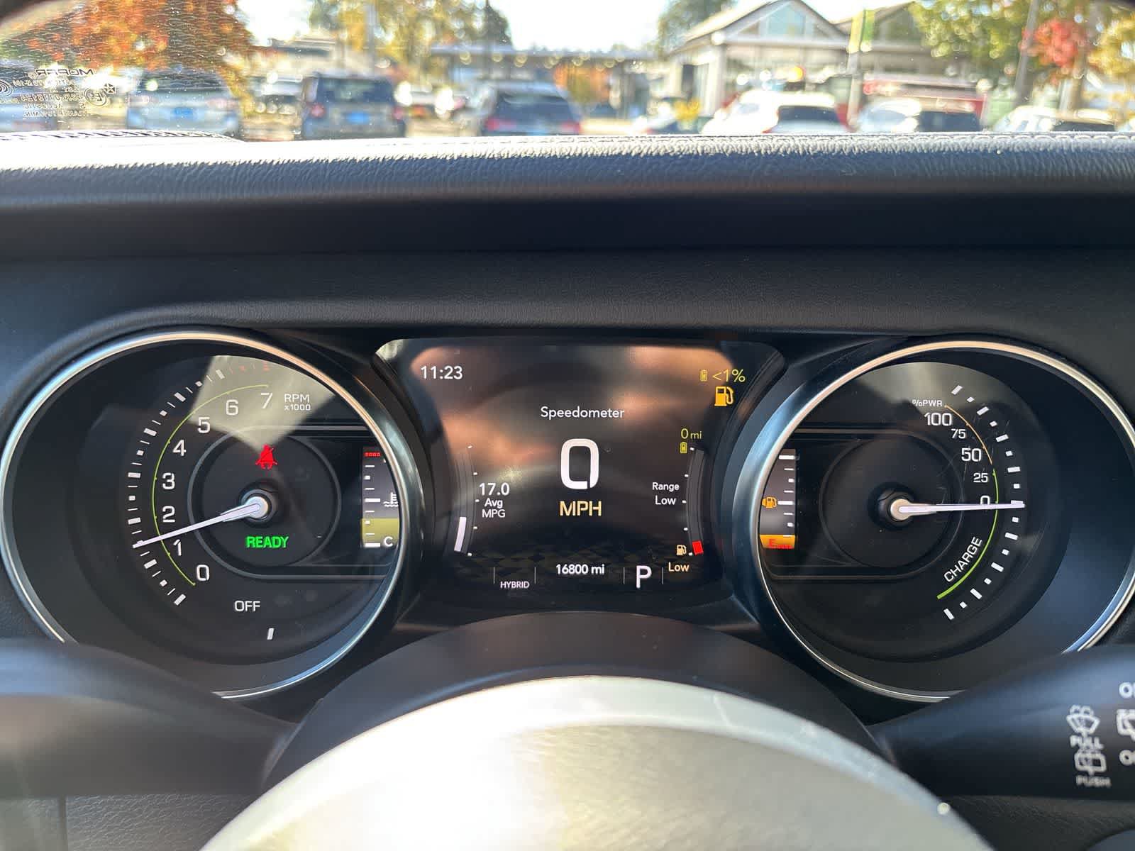 Used 2022 Jeep Wrangler Unlimited Sahara AWD/4WD image 13