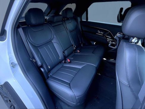 New 2026 Land Rover Range Rover Sport Dynamic SE AWD/4WD image 10